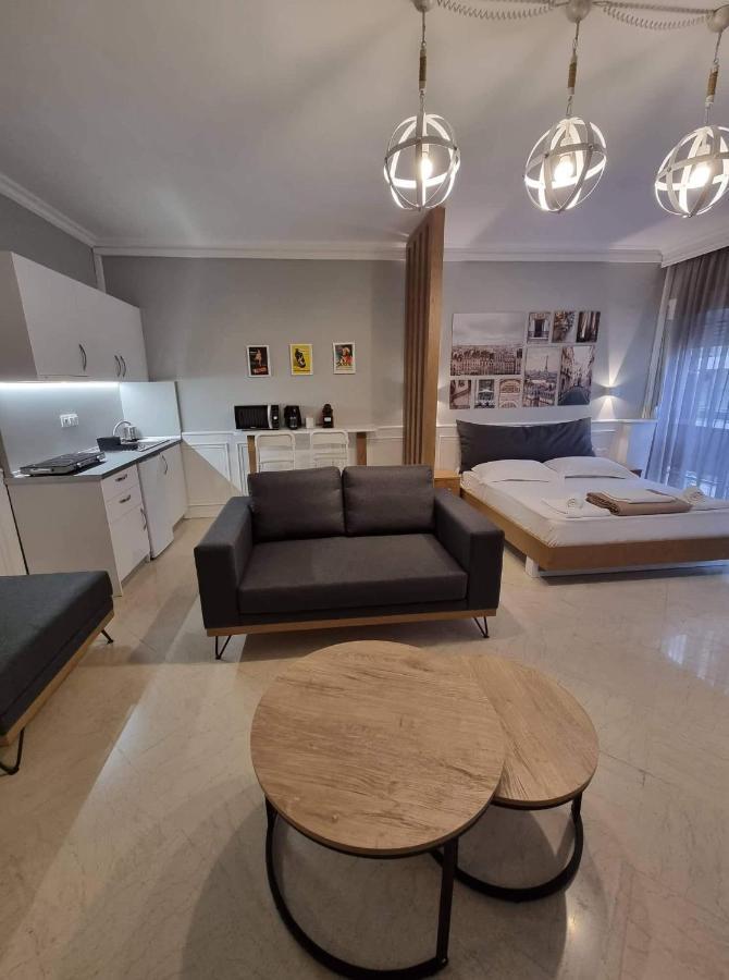 Center Point Thessaloniki公寓 外观 照片